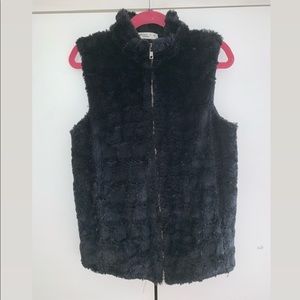 Super stylish black faux fur vest for kids 8-10